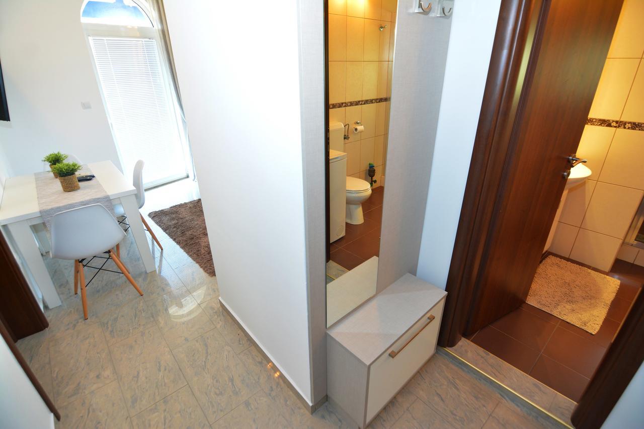 Tropicoco Apartments Tivat Kültér fotó