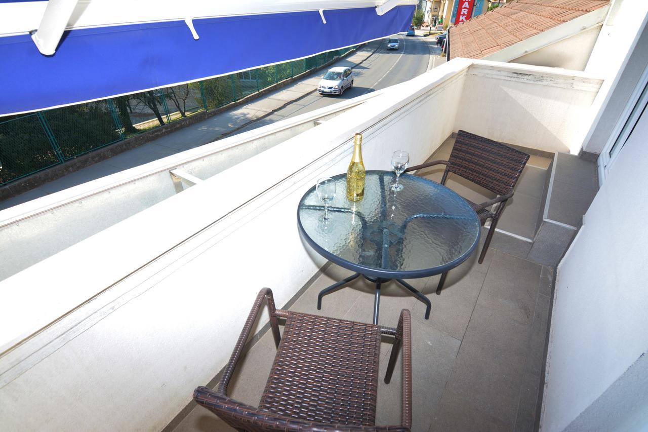 Tropicoco Apartments Tivat Kültér fotó